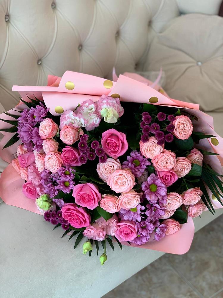 Букет цветов из: Хризантемы, Розы и Лизиантусы в Глотовке