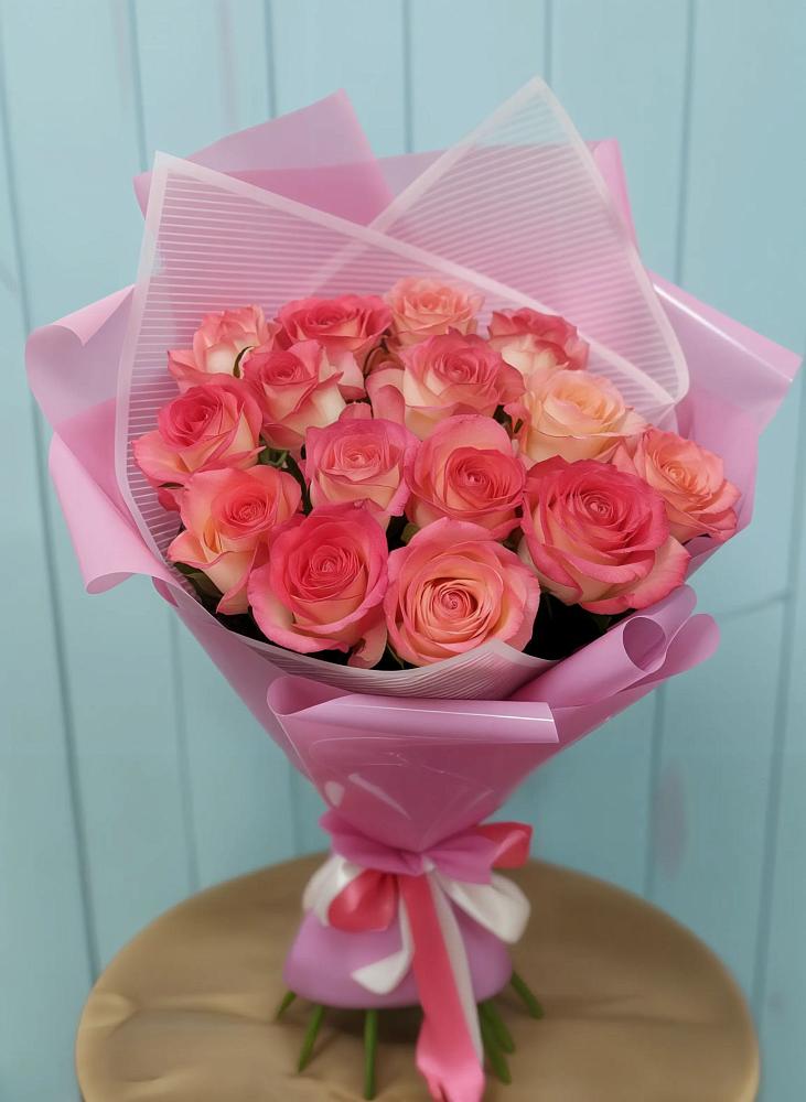 Букет 15 Розовых роз Равель в Глотовке