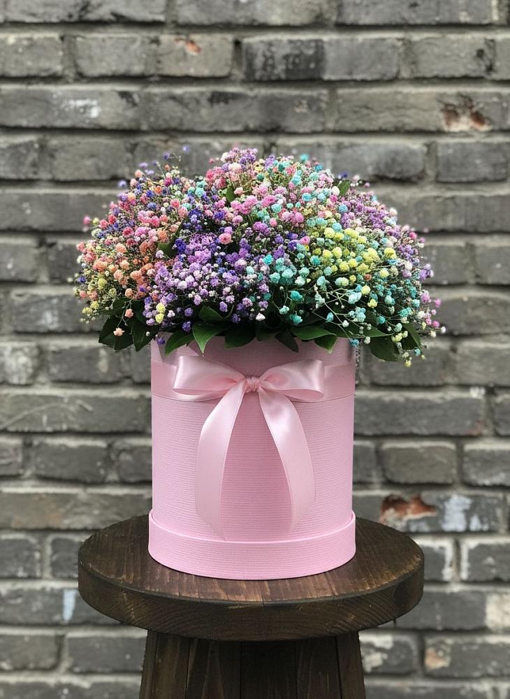 Цветочная композиция из Гипсофила и Розы в шляпной коробке в Глотовке