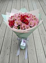 Букет цветов из:  Альстромерии в Глотовке