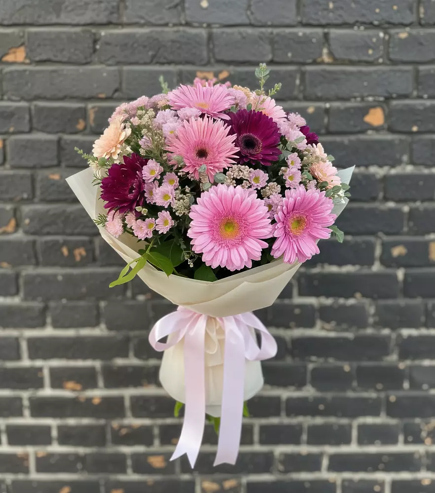 Букет цветов из: Герберы и Хризантемы в Глотовке