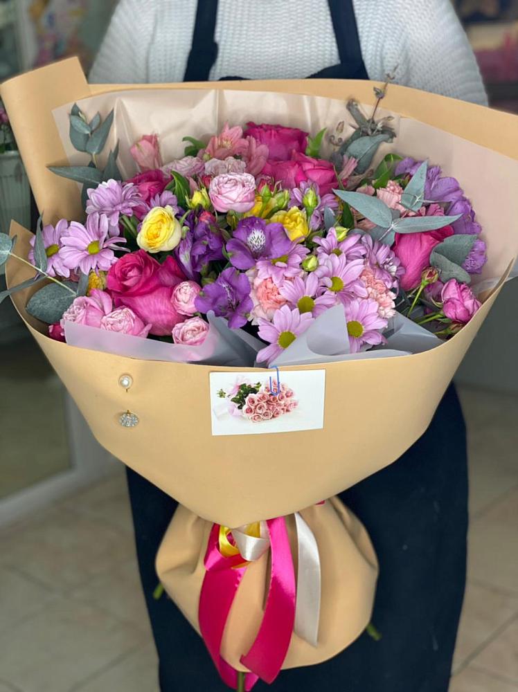 Букет цветов из: Хризантемы, Гвоздики и Альстромерии в Глотовке