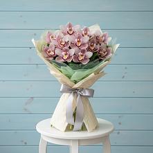 Букет цветов из:  Орхидеи и Розы в Глотовке