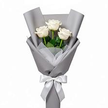 Букет 3 белые розы в Глотовке