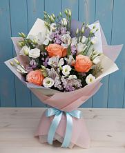 Букет цветов из:  Лизиантусы, Розы, Альстромерии и Гипсофила в Глотовке