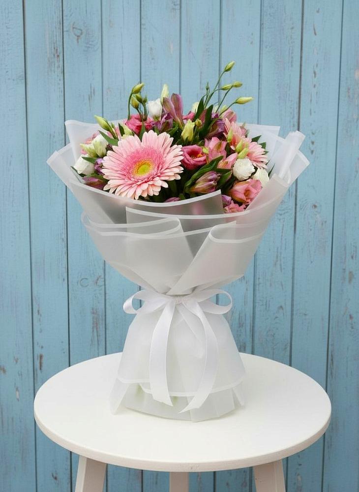 Букет цветов из: Герберы, Альстромерии и Лизиантусы в Глотовке