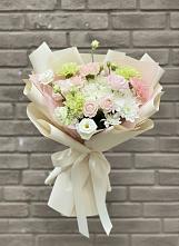 Букет цветов из:  Гвоздики, Розы, Лизиантусы и Хризантемы в Глотовке